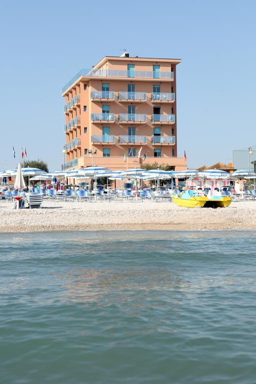 Abbazia Club Hotel Маротта Экстерьер фото
